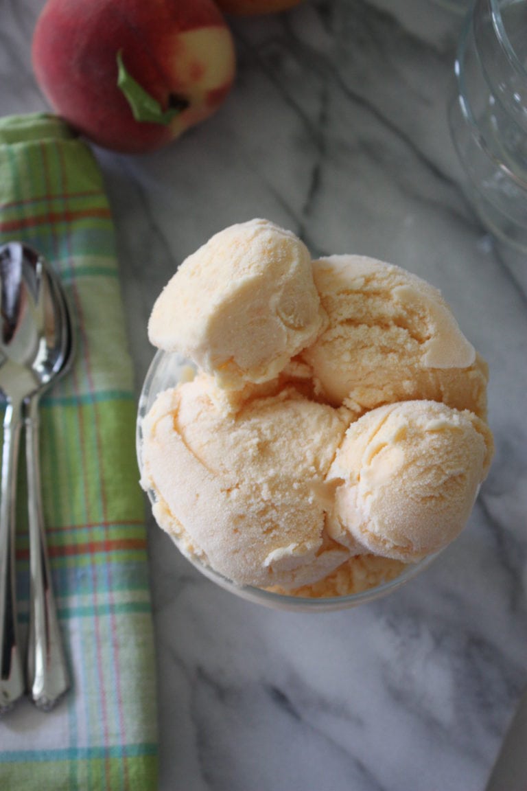 Homemade Peach Ice Cream